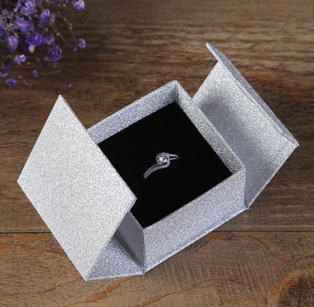Custom High Quality Luxury Printed High Quality Clear Chain Gift Box Jewelry  Storage Packaging Necklace Box